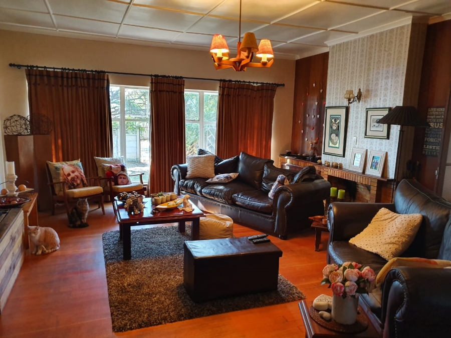 To Let 4 Bedroom Property for Rent in Jordania Free State